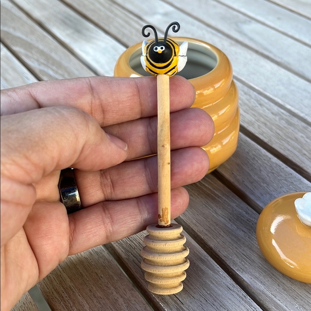 Honey Pot with Bee Dipper - Picture 11 of 16
